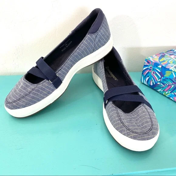 Grasshopper Windham Canvas Slip-On Shoe white casual